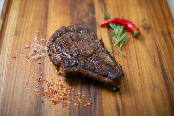 Beef Ribeye Steak (Bone-In)
